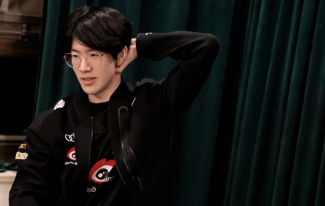 主播Trainwrecks开启了1,000个稀有 CS2 箱子，价值超过$100,000